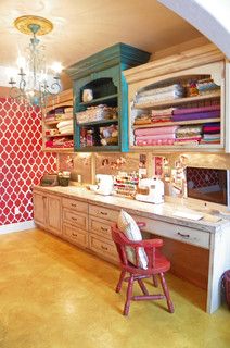 Sewing Room Inspiration, Sewing Spaces, Dream Craft Room, Craft Room Design, Folding Laundry, Sewing Room Organization, Quilting Room, Scrapbook Room, Ideas Hogar