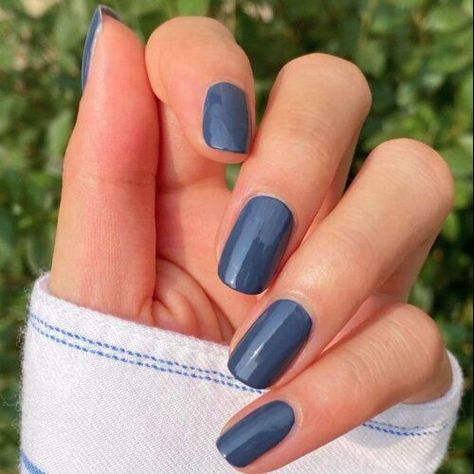 Girls Trip Nails, Blue Gray Nails, Peach Nail Polish, Interview Nails, Nails For Fall, Grey Nail Polish, Blue Gel Nails, Chrome Nails Designs, Long Lasting Nail Polish