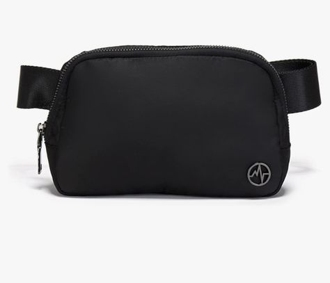 Dupe of the everywhere belt bag 1L for only 23$ on amazon!! #ad #lululemon #dupe Chic Athleisure Outfits, Cross Body Fanny Pack, Bachelorette Gift Bags, Fanny Pack Fashion, Everywhere Belt Bag, Crossbody Bags For Women, Best Amazon, Bum Bag, Waist Pack