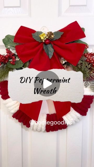 Peppermint Wreath Diy, Chunky Yarn Wreath Diy, Peppermint Wreath, Christmas Yarn Wreaths, Yarn Wreaths, Ribbon Wreath Christmas, Christmas Yarn, Yarn Wreath, Blanket Diy