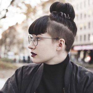 Undercuts For Women, Nails Design Short, Bangs And Glasses, Queer Femme, Shag Hair, Shaved Hairstyles, Undercut Long Hair, Relationship Aesthetic, Hair Dyed