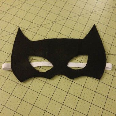 Batwoman Costume Diy, Batwoman Mask, Diy Batman Mask, Batgirl Costume Diy, Diy Batman Costume, Batwoman Costume, Catwoman Mask, Batman Costume Diy, Bat Woman