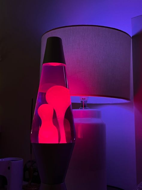 Lava Lamp Aesthetic Room, Aesthetic Lava Lamp, Green Lava Lamp Aesthetic, Lava Lamp Aesthetic, Retro Lava Lamps, Groovy Lamps, 2000s Lava Lamp, Lamp Aesthetic, Orange Room