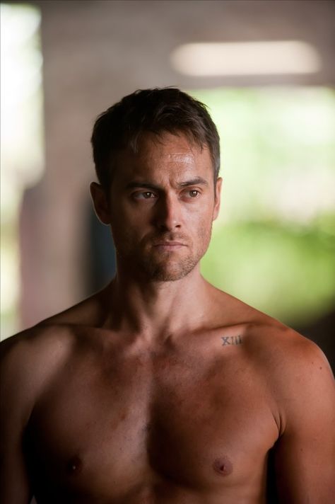 Stuart Townsend damn.... I forgot how hot he is!! Stuart Townsend, Irish Actors, Lost Girl, Sharp Dressed Man, Book Boyfriends, Dream Guy, Favorite Pins, Man Crush, Good Looking Men