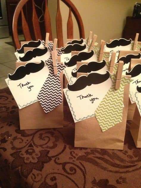 Fathers Day Gifts From Kids, Brown Paper Bags, Man Shower, Mustache Baby Shower, Gifts From Kids, Mustache Party, Boy Baby Shower Ideas, Birthday Party Decorations Diy, Frill Top