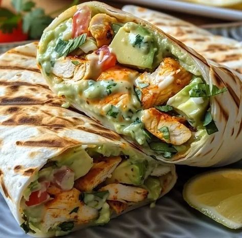 Chicken Avocado Ranch Burritos – Naomi's Recipes Avocado Burrito, Chicken And Avocado, Easy Freezer Meals, Burritos Recipe, Chicken Burritos, Chicken Avocado, Desert Recipes, Freezer Meals, Healthy Meal Prep