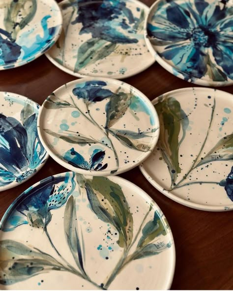 Watercolor On Ceramics, Pottery Watercolor, Watercolor Ceramics, Flower Painted Ceramics, Floral Painted Ceramics, Watercolor Underglaze Ceramics, Painting Pottery Plates, Pottery Flower Plate, Hand Painted Floral Plate