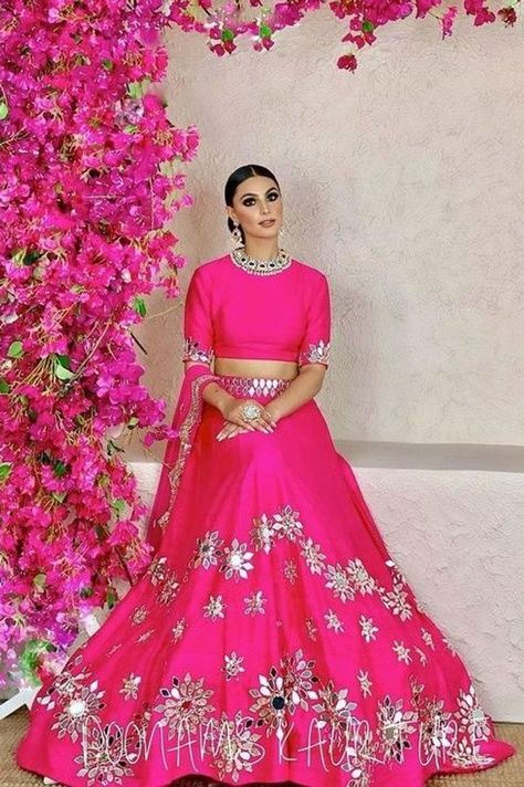 Dark Pink is the colour of the season! And if you have been looking for some stunning bridalwear designs, check out these gorgeous wedding dress images for inspo. Wedding Dresses Images, Mirror Embroidery, Stitched Lehenga, Party Wear Lehenga Choli, Work Lehenga, Pink Lehenga, Indian Wedding Wear, Indian Lehenga, Party Wear Lehenga