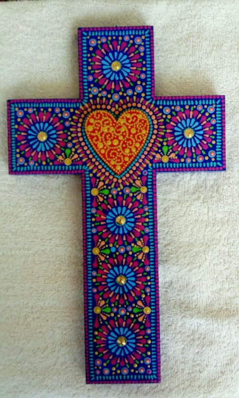 Mexican Catholic Art, Painted Wooden Crosses, Mexican Cross, Wooden Cross Crafts, Decorative Crosses, Shrines Art, Painting Wooden Letters, Guitar Wall Art, Religious Crafts