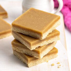 Chelsea Ginger Crunch Recipe | Chelsea Sugar Ginger Crunch, Dessert Loaf, Crunch Recipe, Baking School, Condensed Milk Recipes, Ginger Slice, Biscuit Bread, Slices Recipes, Ginger Recipes