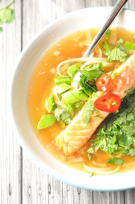 Asian Salmon and Noodle Broth- healthy weeknight meal www.caseyjade.com #salmon #chickenbroth #cleaneating #asianflavours #nourishyourself Noodle Dinner Ideas, Salmon And Noodles, Brown Rice Noodles, Salmon Noodles, Homemade Broth, Asian Salmon, Noodle Dinner, Paleo Dinners, Salmon Soy Sauce