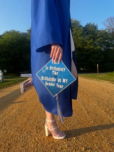 Taylor Swift Graduation Cap, Taylor Swift Graduation, Taylor Swift Grad Cap, Senior Stuff, Grad Caps, Cap Decoration, Cap Ideas, Photos Inspo, Graduation Cap Decoration