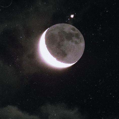 The Moon And The Stars Aesthetic, Black Moon Aesthetic, Night Sky Moon, Moon Clouds, The Moon Is Beautiful, Look At The Moon, Sky Moon, Moon Pictures, Emotional Photography