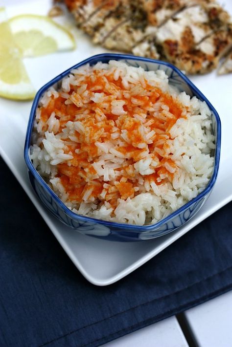 Rice With Tomato Sauce, Greek Rice Pilaf, Greek Sauce, Greek Rice, Red Sauce Recipe, Greek Dinners, Greek Potatoes, Sauce For Rice, Grape Salad