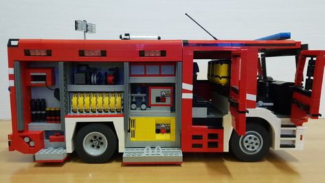 lego mercedes actros 1841 fire truck vvf Lego City Truck, Lego Mercedes, Lego Fire, Mercedes Actros, Lego Ideas, Fire Engine, Fire Truck, Lego City, Fire Trucks