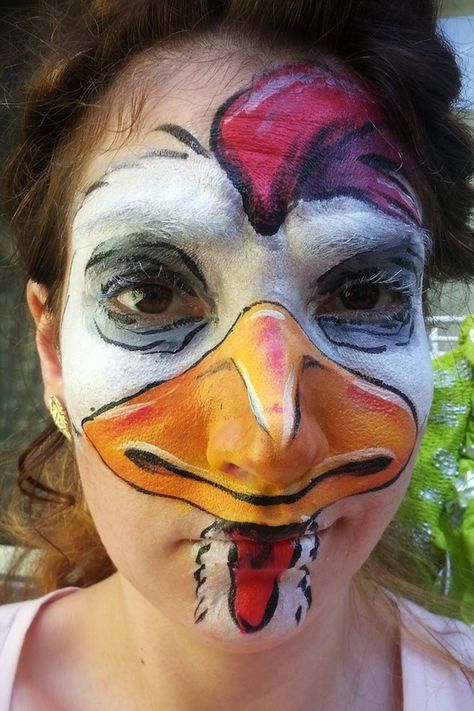 Pig Face Paint, Nowruz Crafts, Farm Vbs, Animal Face Paintings, Adult Face Painting, Chicken Costume, Chicken Costumes, Painting Face, Pig Face