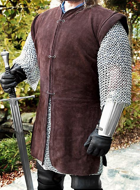 Long Suede Jerkin Brown Fantasy Ranger, Leather Jerkin, Snow Costume, Larp Fashion, Larp Costumes, Armor Ideas, Leather Vests, Metal Armor, Theater Costumes