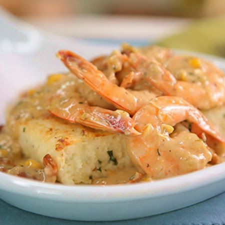 Kimberly's Simply Southern Shrimp and Smoked Cheddar Grit Cakes Grit Cakes Recipe, Kimberly Schlapman, Bacon Shrimp, Grit Cakes, Country Food, Cheesy Grits, Food Seafood, Cheddar Chicken, Savory Meals