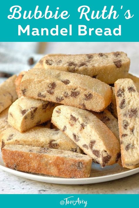 Mandel Bread Chocolate Chip, Mandelbrot Recipe, Mandel Bread Recipe, Mandel Bread, Jewish Cookies, Jewish Desserts, Jewish Bread, Jewish Holiday Recipes, Jewish Cuisine