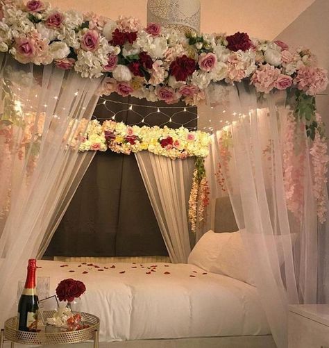 Bridal Room Decor, Wedding Night Room Decorations, Rooms Decoration, Romantic Room Decoration, Wedding Room Decorations, Wedding Bedroom, Wedding Bed, Brides Room, Beautiful Bedroom Decor