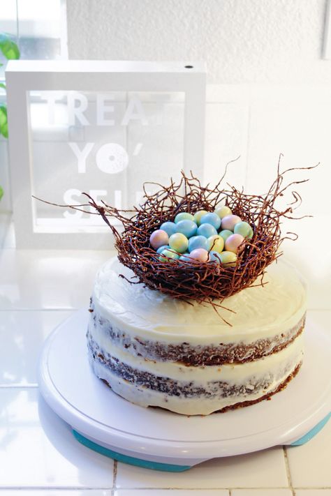 How to Make a Spring Inspired Easter Nest Cake - Happily Dwell Easter Nest Cake, Edible Bird's Nest, Nest Cake, Carrot Cake Decoration, Easter Carrot Cake, Cake For Easter, Easter Egg Nest, Easter Nests, Best Carrot Cake