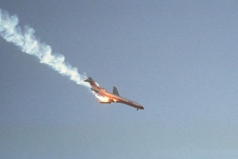 Aviation Accidents, Powerful Pictures, Cessna 172, Haunting Photos, Boeing 727, California History, Southwest Airlines, 25 September, Airline Flights