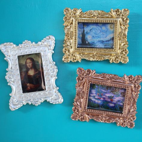 Ornate Mini Resin Frame Works of Art Magnets DIY Diy Resin Magnets, Magnets Diy, Diy Resin Mold, Art Magnets, How To Make Resin, Diy Xmas Gifts, Fabric Wall Decals, Resin Frame, Diy Picture Frames