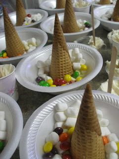 Ice Cream Cone Gingerbread House, Ice Cream Cone Christmas Trees For Kids, Christmas Tree Ice Cream Cones, Sugar Cone Christmas Tree, Ice Cream Cone Christmas Trees, Ice Cream Cone Christmas Tree, Prek Gingerbread, Bible Snacks, Reindeer Feed