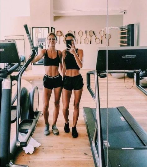 Leg Workouts At Home That Won’t Have You Skipping Leg Day Leg Workout At Home, Yoga Wheel, Yoga Beginners, Workout Fits, Fitness Inspiration Body, Body Motivation, Bff Goals, Motivation Fitness, Workout Aesthetic