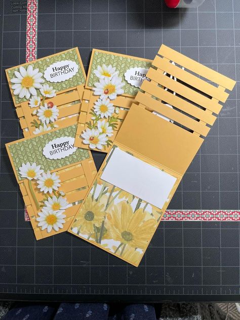 Lattice Cards, Thank U Cards, Fancy Fold Card Tutorials, Daisy Cards, Hand Made Greeting Cards, Spellbinders Cards, Making Greeting Cards, Card Making Tutorials, Fancy Fold Cards