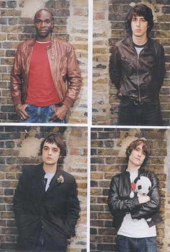 libertines Mods Style, Peter Doherty, Carl Barat, Pete Doherty, Pointy Boots, Rock History, Fred Perry Polo, The Libertines, Indie Sleaze