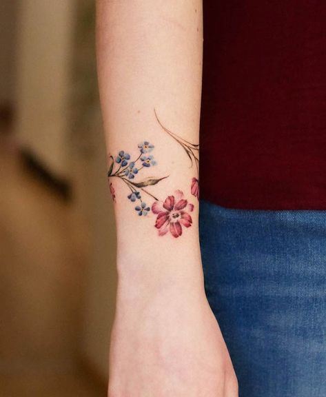 Flower Wrist Tattoo, Wrap Around Wrist Tattoos, Bracelet Tattoos, Delicate Tattoos For Women, Wrist Bracelet Tattoo, Around Arm Tattoo, Charming Bracelet, Wrap Tattoo, Bracelet Tattoo