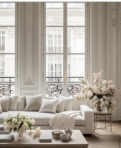 Parisian Style Interior, Parisian Interior Design, Parisian Living Room, Paris Interiors, Parisian Interior, Home Luxury, Parisian Apartment, Classic Interior, Dream House Decor