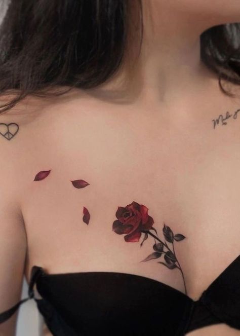 Henne Tattoo, Tato Minimal, Rose Tattoos For Women, Cross Tattoos For Women, Tattoos For Women Flowers, Sak Yant, Latest Tattoos, Hand Tattoos For Women, Gothic Tattoo