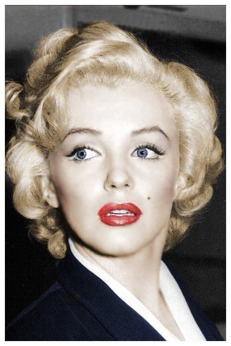 Marilyn's Eyeliner Mila Kunis Style, Marilyn Monroe Makeup, 1950s Makeup, Makeup Secret, Lauren Bacall, Marilyn Monroe Photos, Norma Jean, Actrices Hollywood, Vintage Makeup