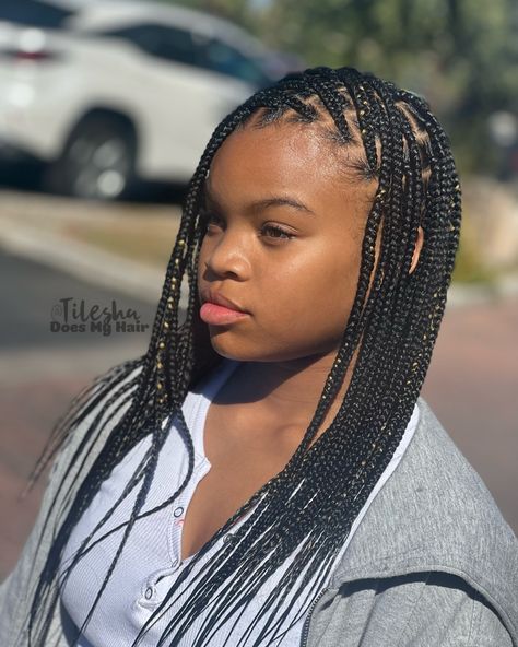 #knotlessboxbraids #tileshadoesmyhair #hairstyles #blackstyles #braids #braidstyles #aesthetic Medium Knotless Braids Mid Back, Knotless Braids Mid Back, Mid Back Braids, Braids Knotless Medium, Knotless Medium, Medium Knotless Box Braids, Knotless Braids With Curly Ends, Medium Knotless Braids, Medium Knotless