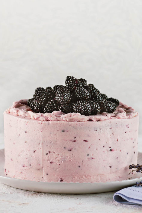 Fresh florals and sweet berries make the perfect cake for any occassion.  #blackberry #lavender #cake #lovelight #hosting Banoffee Cake, Berry Cake Recipe, Blackberry Lavender, Lavender Cake, Sweet Butter, Berry Cake, Blackberry Jam, Blueberry Cake, Milk Cookies