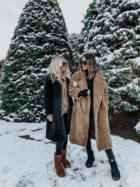 Our Favorite Ugg Boots Ugg Adirondack Iii Boots Outfit, Winter Ugg Boots Outfit, Ugg Snow Boots Outfit, Ugg Classic Short Outfit, Long Ugg Boots Outfit, Ugg Black Boots Outfit, Ugg Noir Outfit, Black Ugg Outfit Ideas, Low Ugg Boots Outfit