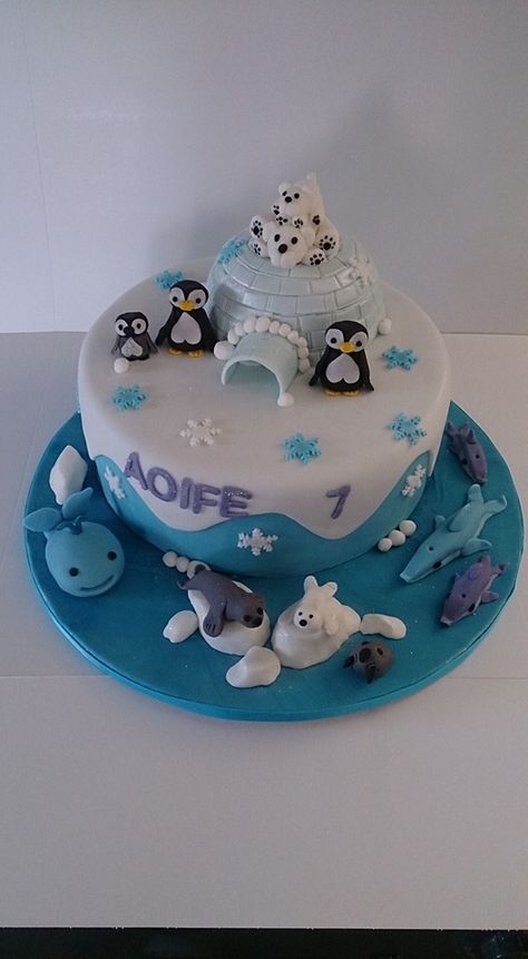 Arctic cake Arctic Animal Birthday Cake, Arctic Animals Birthday Cake, Arctic Birthday Cake, Arctic Animal Cake, Arctic Cake, Arctic Party, Animals Birthday Cake, Snow Birthday Party, Penguin Cake