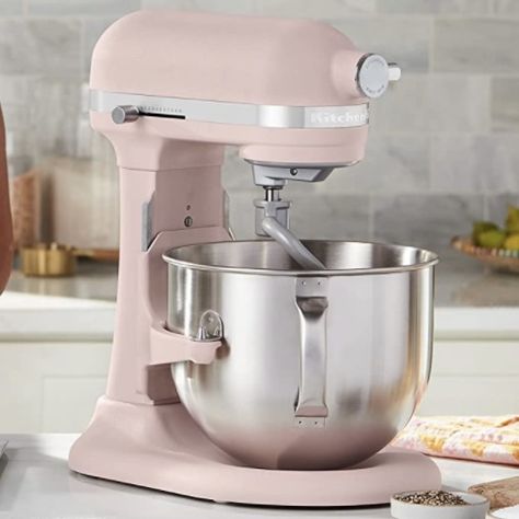 Aesthetic Cute KitchenAid New 7 Quart Bowl Lift Stand Mixer with Double Flex Edge Beater Feather Pink Blush Rose Kitchenaid Aesthetic, Pink Kitchenaid, Pink Blender, Kitchenaid Bowl, Baking Equipment, Pink Bowls, Blush Rose, Cooking Gadgets, Aesthetic Cute