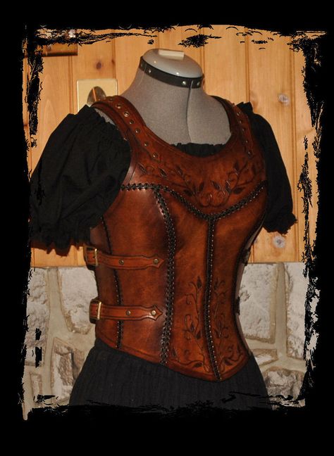 leather cuirass by Lagueuse on DeviantArt Leather Armor Pattern, Percy Jackson Cosplay, Elf Armor, Armor Pattern, Costume Viking, Leather Utility Belt, Medieval Party, Female Armor, Dnd Stuff