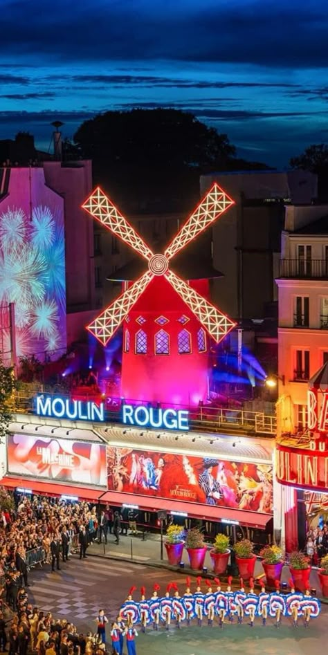 Le Moulin-Rouge est un cabaret parisien fondé en 1889 par le Catalan Josep Oller et par Charles Zidler, qui possédaient déjà l'Olympia. Il est situé sur le boulevard de Clichy dans le 18ᵉ arrondissement de Paris, dans le quartier Pigalle au pied de la butte Montmartre. Moulin Rouge Paris, Cabaret, Olympia, Paris, Travel, Quick Saves