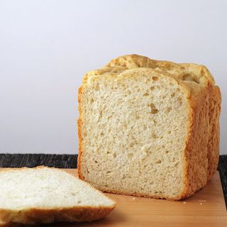 Oat and Yogurt Bread Machine Loaf Bread Machine Loaf, Yogurt Bread, Oatmeal Bread, Bread Maker Recipes, Food Bread, Breaking Bread, Sliced Bread, Loaf Recipes, Yeast Bread