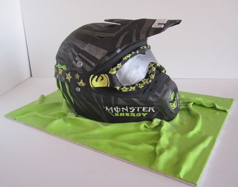 Cake Moto, Motocross Cake, Bolo Motocross, Motorcycle Birthday Cakes, Helmet Cake, Motorbike Cake, Dirt Bike Party, Motorcycle Cake, Motorcycle Party