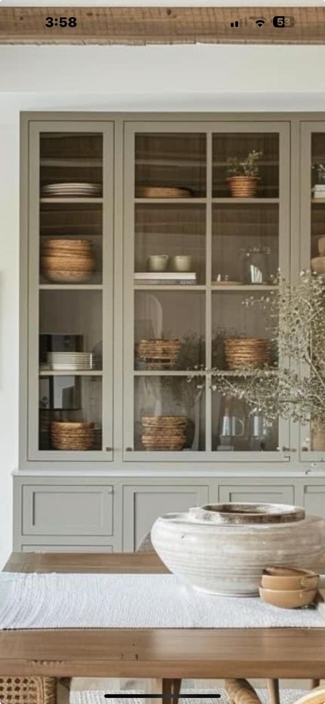 Built In China Cabinet Ideas, Built In China Cabinet Dining Room, Built In Shelves Dining Room, Beige Dining Room, Dining Room Built Ins, Lake Kitchen, Built In China Cabinet, Dining Room Shelves, Cabinet Dining Room