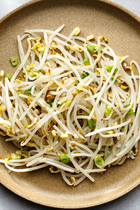 Recipe With Bean Sprouts, Bean Sprout Recipes Stir Fry, Fried Rice With Bean Sprouts Recipe, Korean Mung Bean Sprouts, Mung Bean Sprouts Recipes, Bean Sprout Recipes, Stir Fry Recipes Healthy, Healthy Chinese, Healthy Stir Fry