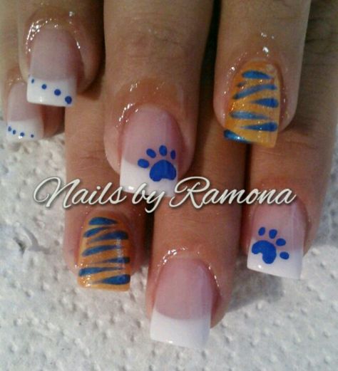 ' Paws Nails, Auburn Nails Acrylic, Clemson Tiger Nails, Clemson Tiger Nail Designs, Detroit Tiger Nails Designs, Tiger Paw Nails, Detroit Tigers Nails, Michigan Wolverines Nail Designs, Tiger Print Nail Art Designs