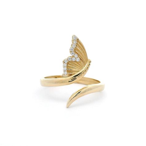 Transform into a graceful butterfly with our Butterfly Open Ring. Adorned with dazzling cubic zirconia stones, this wrap ring adds a touch of elegance to any outfit. Made with high-quality 14k yellow gold, it's the perfect accessory for any occasion. Fly away with style and sophistication! Metal: 14k Gold Stone: Cubic Zirconia Type: Ring Size: 7.5 & 9 Available We size up to two sizes free of charge. Please contact us for pricing on resizing more than two sizes. We need 2-3 business days to resi Butterfly Rings Jewelry, Butterfly Jewellery, Butterfly Rings, Gold Butterfly Ring, Diamond Jewelry Earrings, Open Rings, Fancy Jewellery Designs, Jewelry Drawing, Gold Rings Fashion