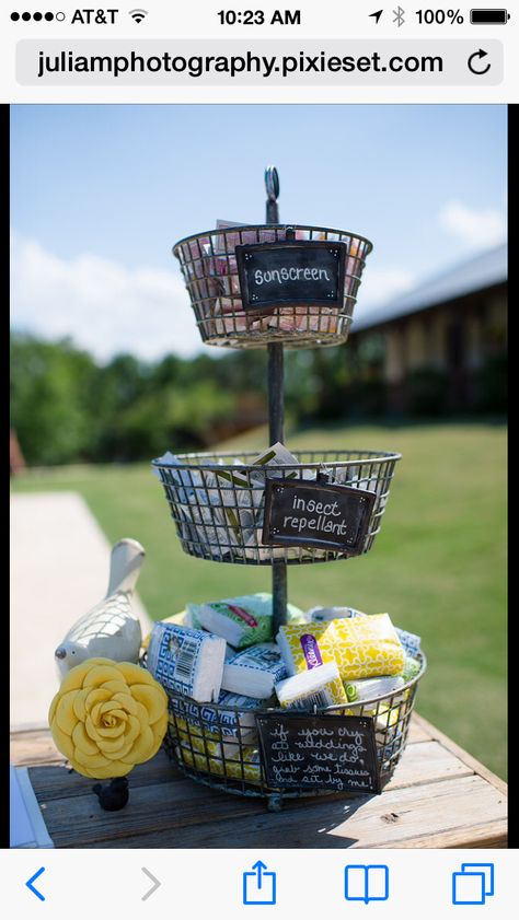 Wedding Sunscreen Station, Wire Basket Ideas, Wedding Welcome Table, Wedding Food Stations, Wedding Doors, Welcome Table, Summer Garden Wedding, Reunion Ideas, Board Wedding