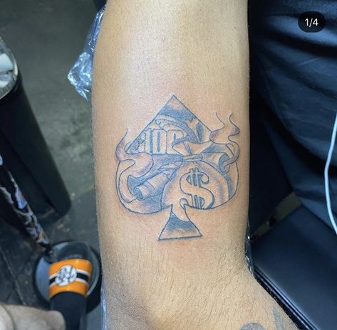 Simple Hood Tattoos, Crip Tattoos Designs, Trophy Tattoo Design, Glo Gang Tattoo, Hood Tattoo For Men, Crip Tattoos, Street Tattoos, Simple Neck Tattoos, Neck Tattoo Women